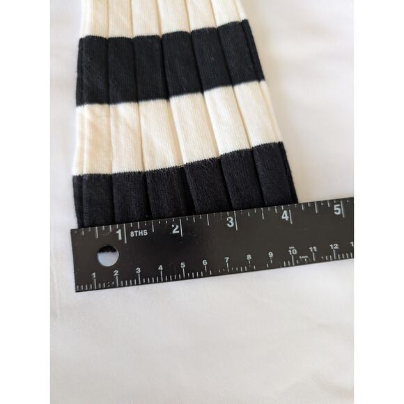 Black N White Stripe Overly Long Sleeve Sweater Sz M Witchy Emo Whimsygoth - Picture 6 of 6